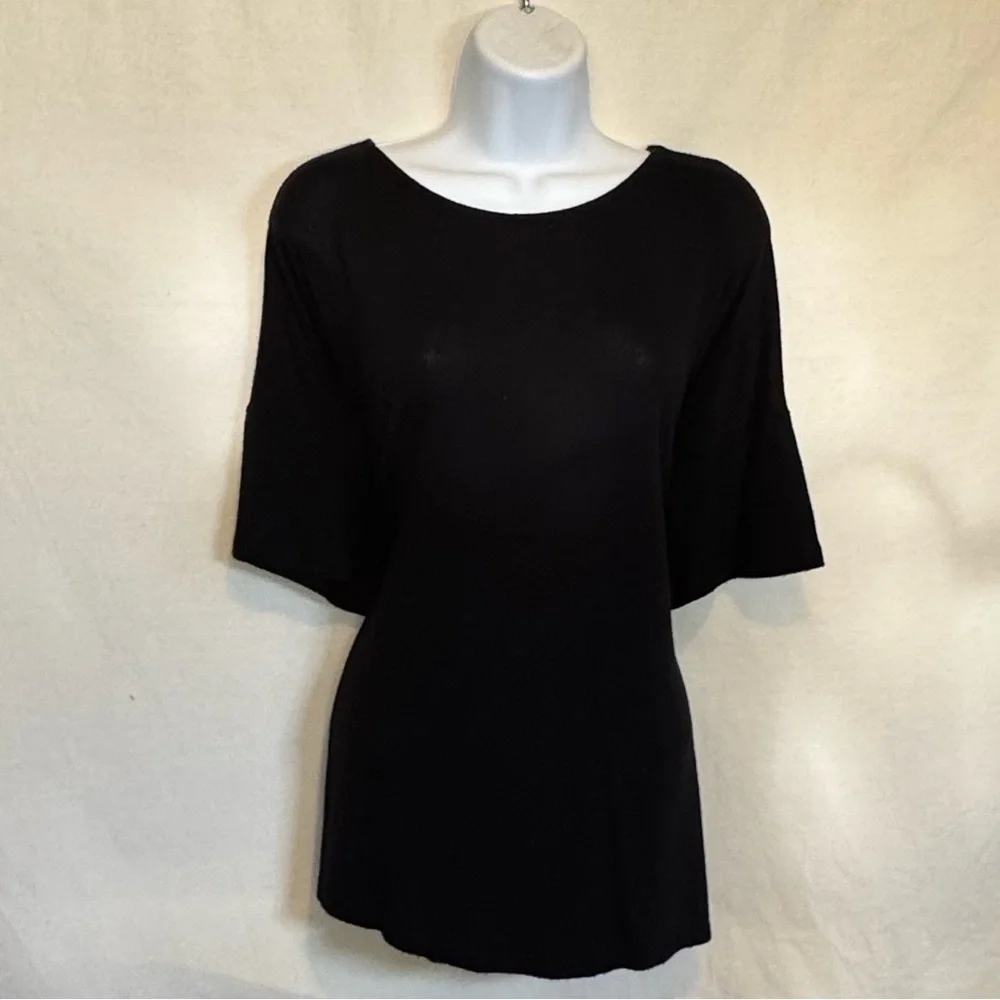 A-130 Donna Karan Sleepwear Black Short Sleeve Pajama Top‎ Size L